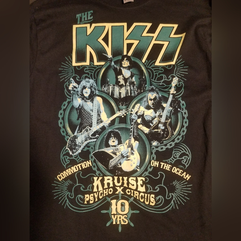 RARE NEW! KISS PSYCHO CIRCUS COMMOTION ON THE OCEAN KRUISE MED LONG SLEEVE SHIRT